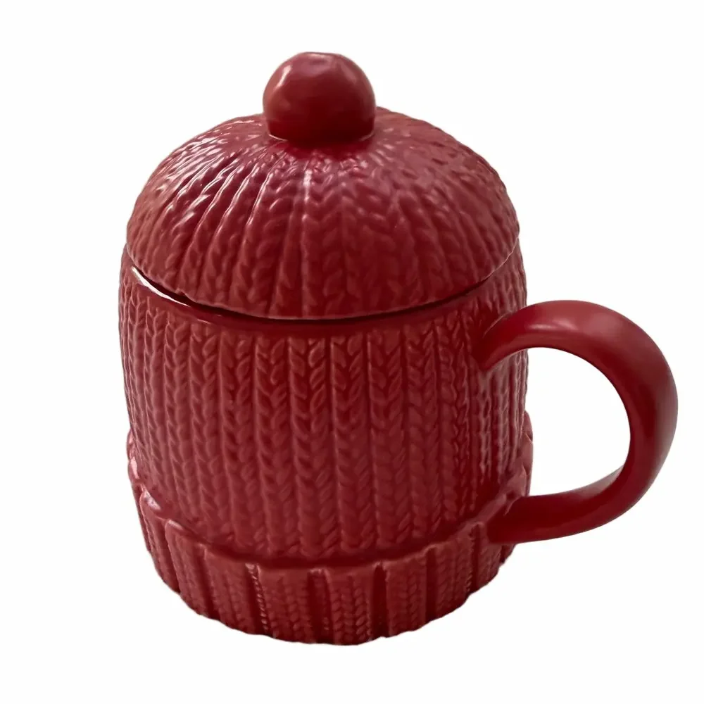 West Elm Red Stoneware Knit Ski Cap Hat Hot Chocolate Coffee Mug w/ Lid EUC